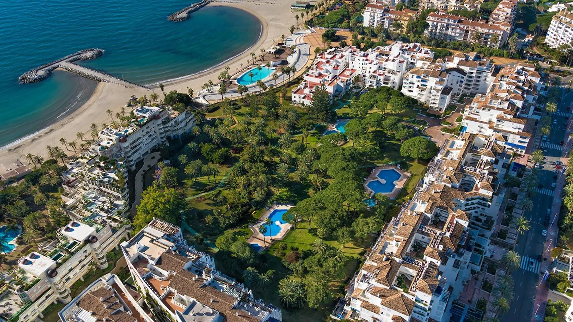 Modern 2 Bedroom Apartment, With Sea Views, In Playas Del Duque - Puerto Banus Marbella Apartment