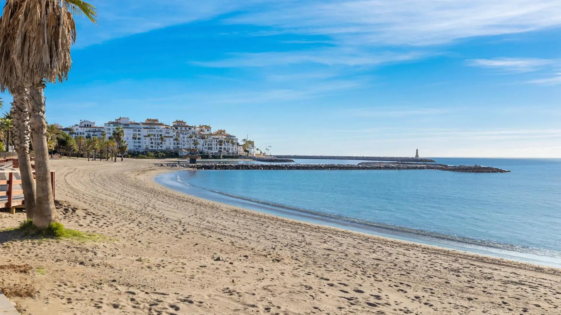 Modern 2 Bedroom Apartment, With Sea Views, In Playas Del Duque - Puerto Banus Marbella