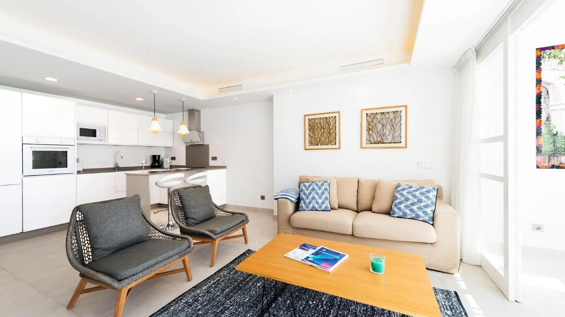 Apartment Modern 2 Bedroom Apartment, With Sea Views, In Playas Del Duque - Puerto Banus Marbella