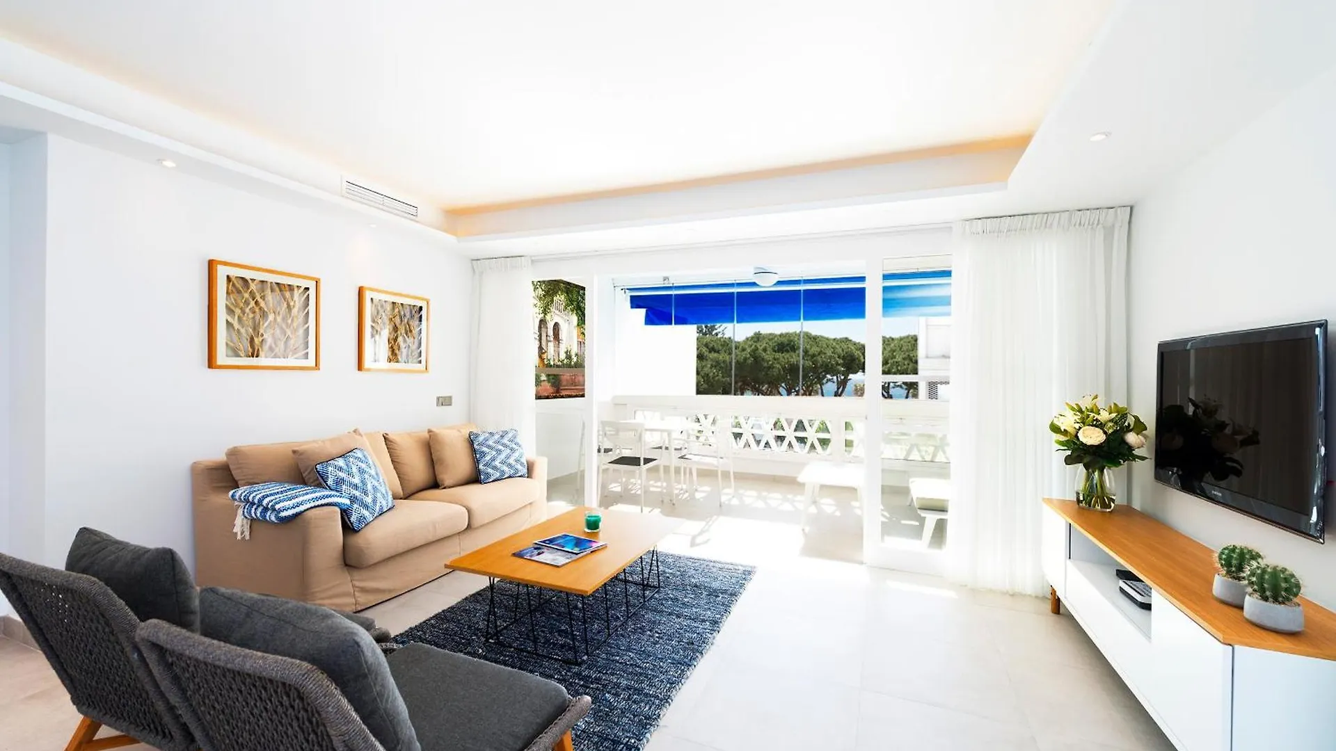 Modern 2 Bedroom Apartment, With Sea Views, In Playas Del Duque - Puerto Banus ماربيا 0*,  إسبانيا